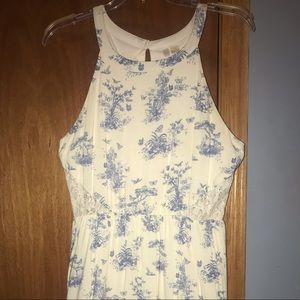 Flower/butterfly detail dress